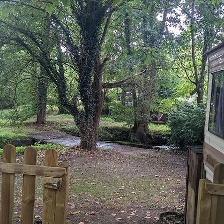 Mobile Home Situe Au Coeur Du Lac Blangy-le-Château Kültér fotó